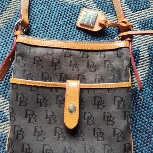 Dooney & Bourke Crossbody Shoulder Bag Leather & Fabric READ - Picture 2 of 16